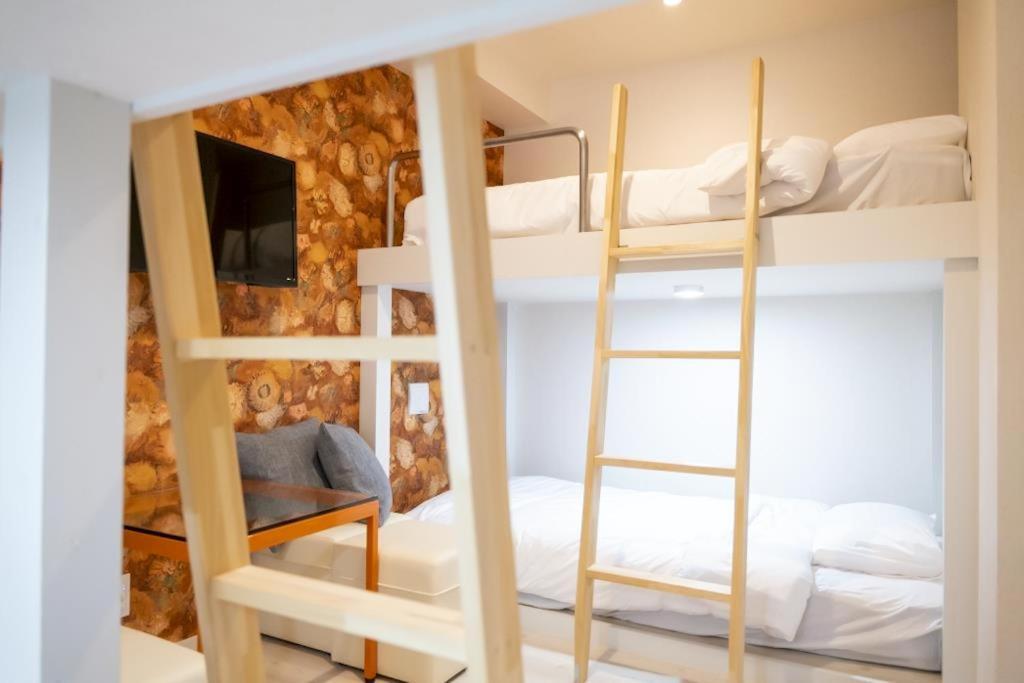 Grand Cave Motomachi Hotel Yokohama  Bagian luar foto